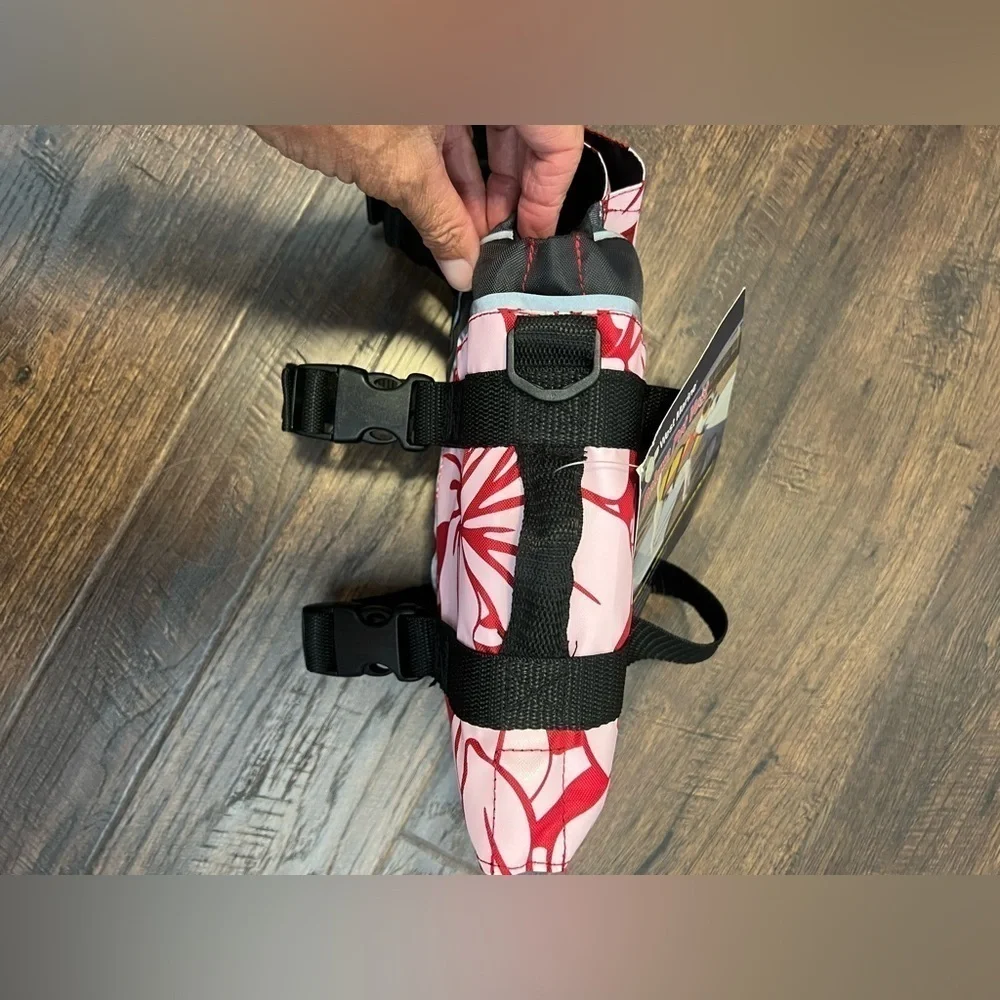 West Marine Deluxe Pet Vest Size XS Up To 12 lbs Color Hawaiian Print Red/Pink
